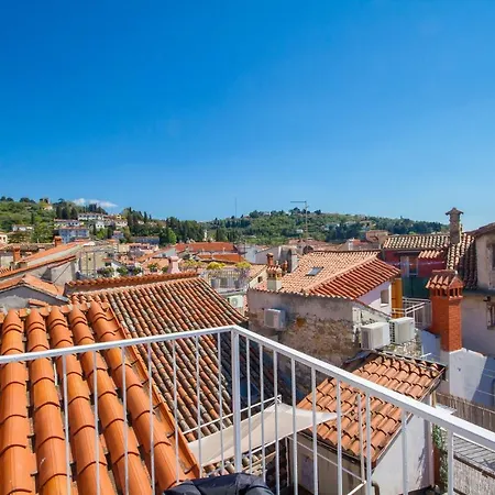 Little Tower With Terrace By Locap Group Guest house Piran