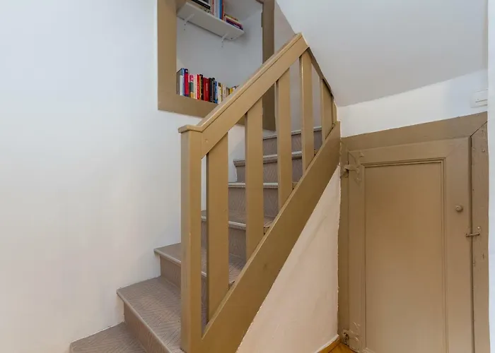 Little Tower With Terrace By Locap Group Gasthuis