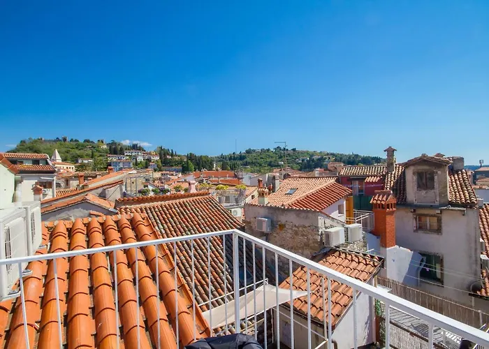 Little Tower With Terrace By Locap Group Gasthuis Piran